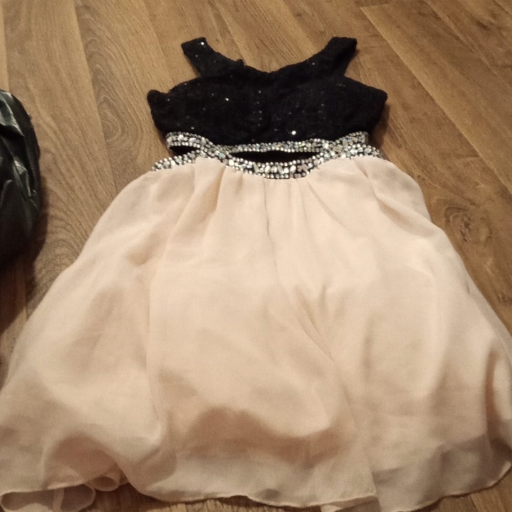 Speechless homecoming gown